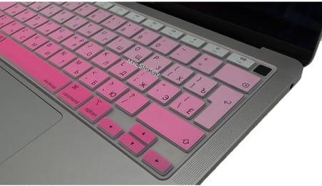 Rusça Klavye Koruyucu MacBook Air 13 A1932 A2179 A2337 M1 Uyumlu | UK ISO Ters L Enter | Rusça Baskılı Silikon Keyboard Cover Pembe