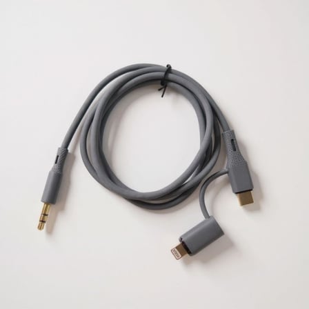 Type-C + Lightning to 3.5mm Kablosu – 100cm Silikon Malzeme, Araba Ses Sistemi, Kulaklık ve Ev Ses Ekipmanları ile Uyumlu, Dayanıklı ve Esnek Audio Kablo, 1 Metre | SX-151