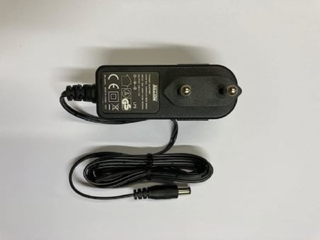 12V 1A Adaptör Priz Tipi Şarj Adaptörü