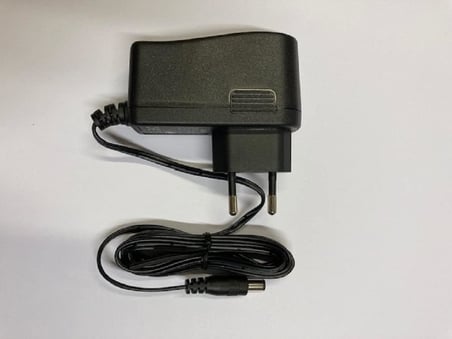 12V 1A Adaptör Priz Tipi Şarj Adaptörü