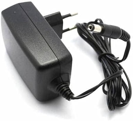 12 VOLT 1.5 AMPER ADAPTÖR 12V 1.5A 5.5x2.5