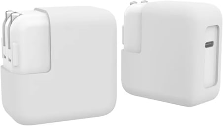 MacBook Şarj Aleti Kılıfı Silikon | 29W A1540, 30W A1882, 35W A2571 USB-C Uyumlu | MacBook 12 ve Air 13.3/13.6/15.3 Adaptör Koruyucu Beyaz