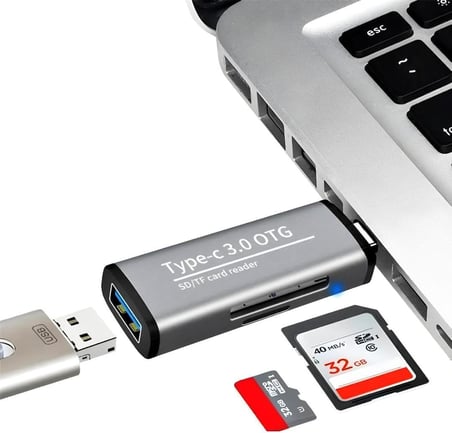 Kyrotech Macbook, Type-C Portlu Telefon, Tablet, Bilgisayar, Uyumlu Type-C to USB 3.0 SD Micro SD Kart Okuyucu 3 Portlu Çevirici Dönüştürücü Hub Adaptör