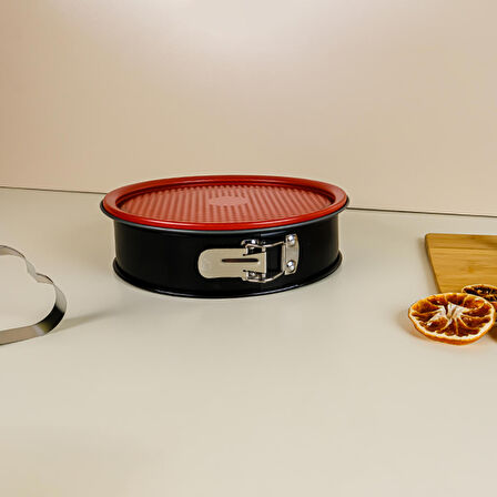 Guardini Kelepçeli Kek Kalıbı Kırmızı 24 cm