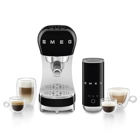 Smeg Espresso Kahve Makinesi Seti & Yeni Kompakt Süt Köpürtücülü, Siyah