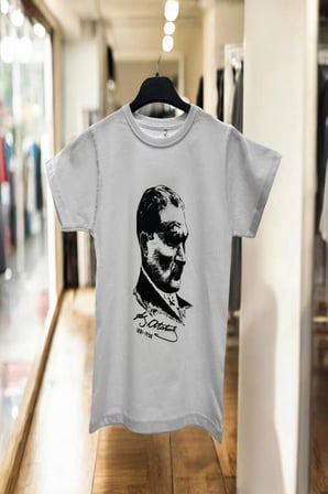 Hipatu Atatürk Baskılı Tişört(9-16YAŞ)