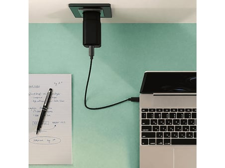 CELLULARLINE 100W Laptop Şarj Kiti Siyah