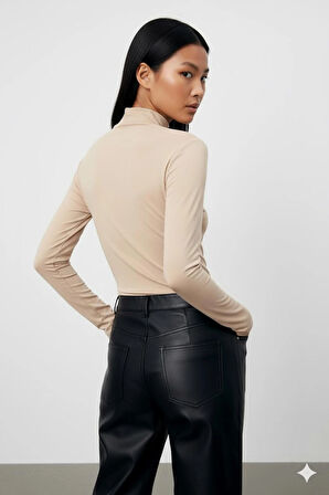 Kadın Bej Uzun Kollu Balıkçı Yaka Badi