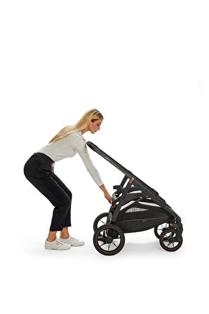 Inglesina Aptica XT Glam Tek El Tek Hamle ile Katlanıp Açılan Çift Yön Bebek Arabası