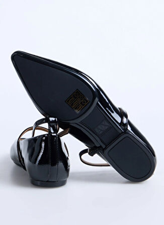 Armani Exchange Siyah Kadın Babet XW001648AF17478