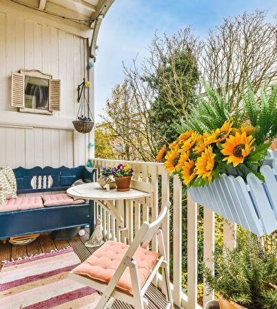 Yapay Çiçek Beyaz Çit Balkon Saksısı Ay Çiçekli 55*20cm