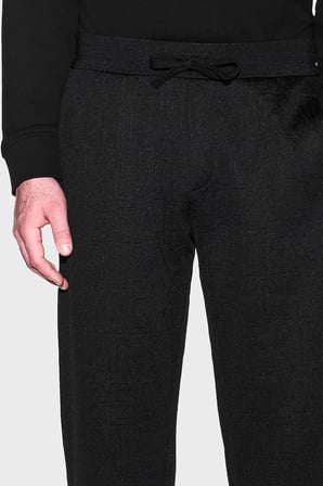 Armani Exchange Jakarlı Jarse Kumaştan Regular Fit Lastikli Paça Pantolon Erkek PANTOLON XM002907 AF21862 UC001 SİYAH