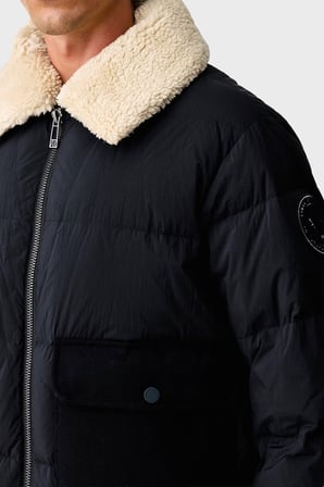 Armani Exchange Regular Fit Kapitoneli Klasik Yaka Mont Erkek MONT XM003325 AF27210 UB101 LACİVERT