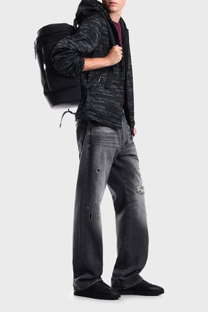 Emporio Armani Tamamı Logolu Suya Dayanıklı Kapüşonlu Ceket Erkek CEKET EM006751 AF12021 FB516 LACİVERT