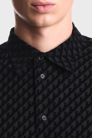 Emporio Armani Kadife Logolu Pamuklu Uzun Kollu Gömlek Erkek GÖMLEK EM006705 AF27982 PC005 SİYAH