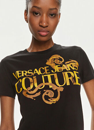 Versace Jeans Couture Yuvarlak Yaka Baskılı Beyaz Kadın T-Shirt 76HAHG00