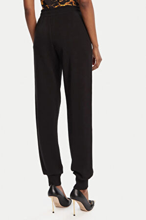 Kadın Regular Fit Nakışlı V Amblemli Paçası Lastikli Eşofman Altı - Siyah/Altın Sarısı | XS