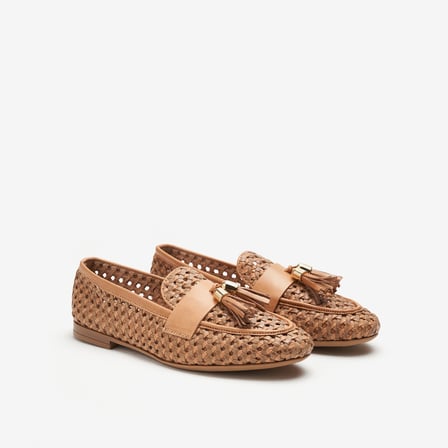   Kadın Klasik Ayakkabı 95V6 Frau WOVEN LEATHER LOAFERS WITH TASSELS