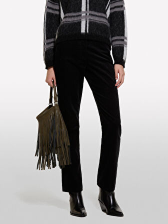 Pamuk Karışımlı Beş Cepli Normal Kesim Pantolon Kadın Siyah Pantolon - 324A46C2LE02W