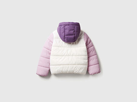 Kız Çocuk Ekru-Lila Sol Göğsü Logo İşlemeli Cepli Kapüşonlu Yüksek Yaka Mont