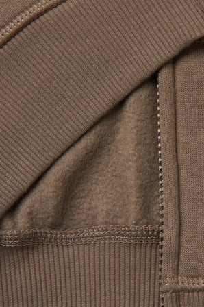 Kahverengi Erkek EJ_Önü Logo Baskılı Cepli Fermuarlı Şardonlu Sweatshirt Model Kodu: 3EB5C505LKAHVERENGİ