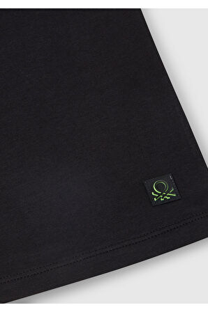 Erkek Çocuk Siyah Baskılı Arkası Logo Etiketli T-Shirt