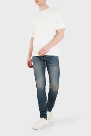 Emporio Armani Pamuklu Slim Fit Dar Paça Jeans Erkek KOT PANTOLON EM000668 AF20752 MB001 LACİVERT