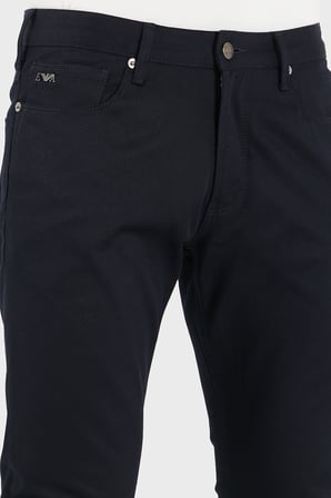 Emporio Armani Pamuklu Slim Fit Düşük Bel Jeans Erkek KOT PANTOLON EM000121 AF23021 UB118 LACİVERT