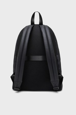 Armani Exchange Ayarlanabilir Omuz Askılı Sırt Çantası Erkek SIRT ÇANTASI XM003161 AF26662 UC001 SİYAH