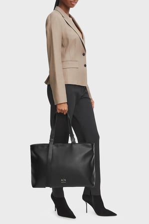 Armani Exchange Logolu Ayarlanabilir Askılı Çanta Kadın ÇANTA XW002988 AF19902 UC001 SİYAH