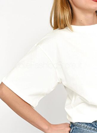 Akep Yuvarlak Yaka Baskılı Beyaz Kadın T-Shirt TSKD05208