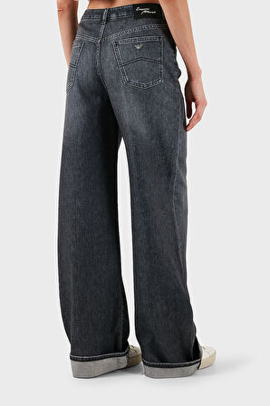 Emporio Armani Kadın Kot Pantolon EW000737 AF17033 M8001