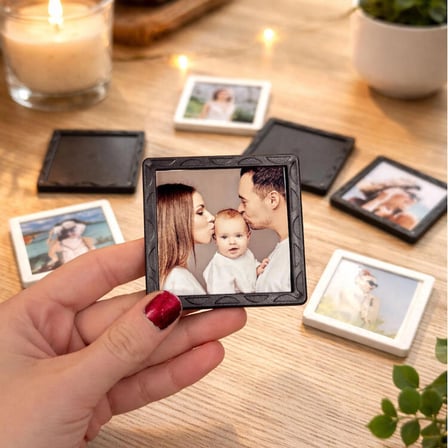 8 Adet Siyah Çerçeveli Fotoğraf Baskılı Mıknatıslı Magnet 6x6 cm – Kişiye Özel