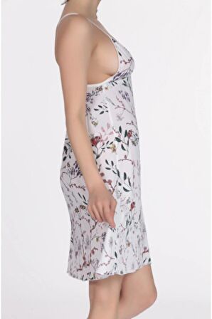 Kadın Beyaz Çiçekli Desenli Midi Boy Gecelik