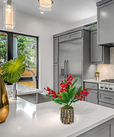 Yapay Çiçek Kütük Saksılı Çam Dallı Kokina Dekoratif Hediyelik Masa Çiçeği