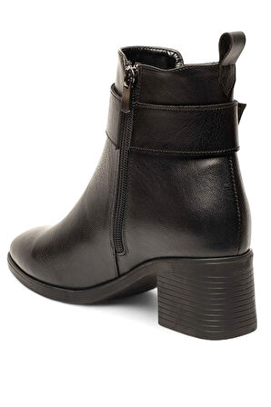 Celira Siyah Femuarlı Topuklu Tokalı Günlük Kadın Bot