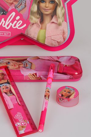 x Dekomus Lisanslı Barbie Yıldız Tasarımlı 5'li Kırtasiye Seti Metal Kalem Kutusu,Cetvel,Kalem