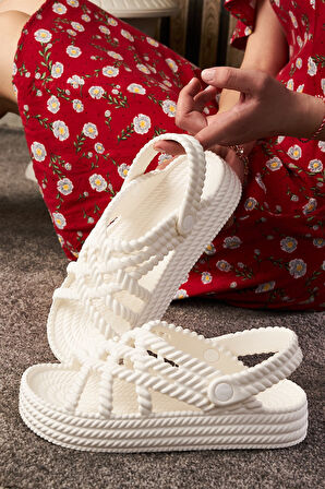 Günlük Kadın Terlik Örgü Detaylı Kalın Tabanlı Oval Burunlu Deniz Sandaleti 810