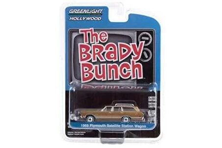 Greenlight 1/64 1969 Plymouth Satellite Station Wagon