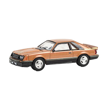 GreenLight 1/64 Ölçek Koleksiyonluk Model Araç 13340-F The Stampede / 1980 Ford Mustang Cobram (Yeşil Teker)