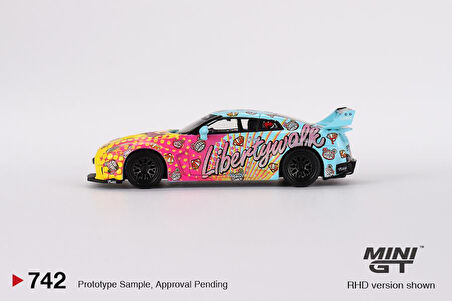 Mini GT LB-Silhouette WORKS GT NISSAN 35GT-RR Ver.1 LBWK KUMA 742