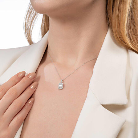 0,40 Karat Baget Pırlanta Kolye 