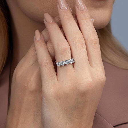 0,93 Karat Fantezi Pırlanta Yüzük 