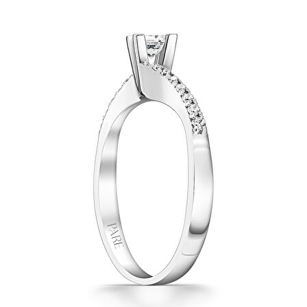 0,23 Karat Kolu Taşlı Tektaş Pırlanta Yüzük 