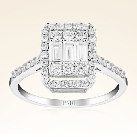 0,78 Karat Kolu Taşlı Baget Pırlanta Yüzük 