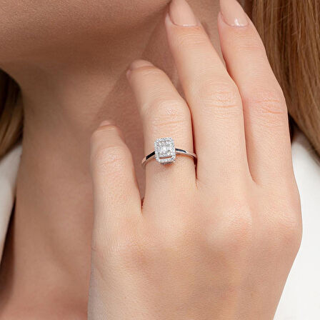 0,24 Karat Baget Pırlanta Yüzük 