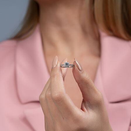 0,26 Karat Tektaş Pırlanta Yüzük 