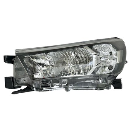 TOYOTA HILUX SOL FAR HALOJEN  2020-2024