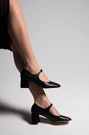 New Mele Siyah Cilt Günlük Kadın Topuklu Ayakkabı