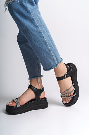 New Eva Kalın Topuklu Taşlı Siyah Kadın Sandalet